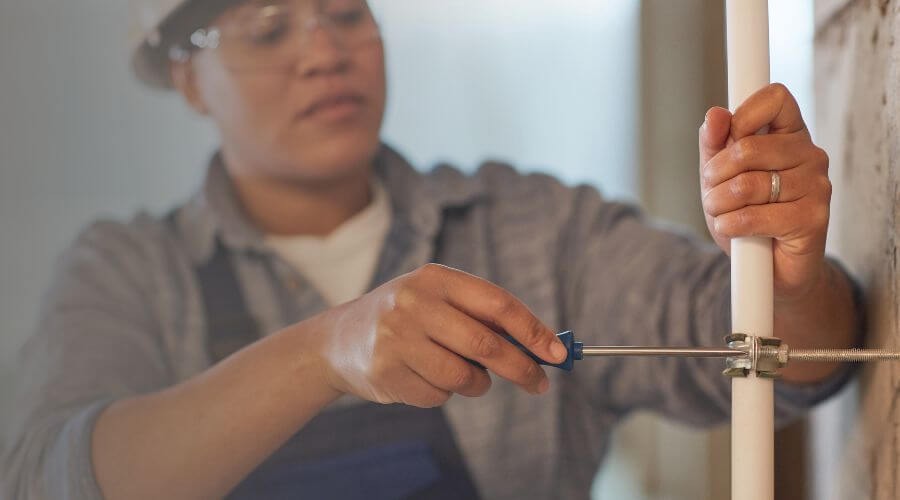 Expert burst pipe repair services in Hornbeck, LA